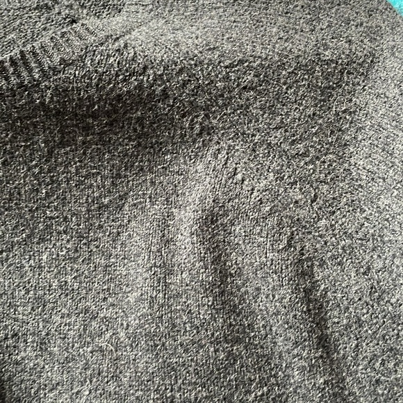 Gap Sweater - Picture 5 of 5